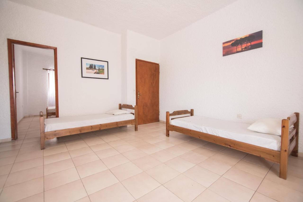 George'S Apartments Szkála Fúrkasz Kültér fotó